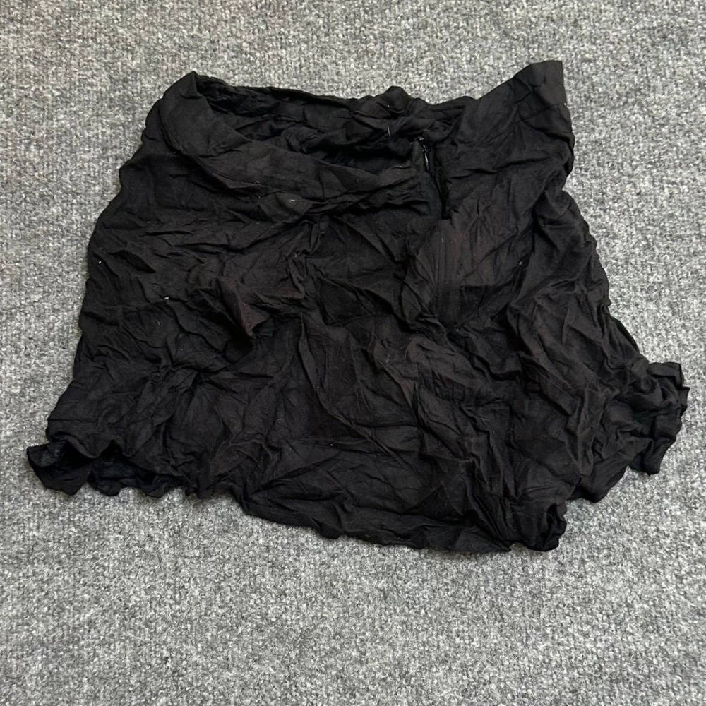 Pimkie Shorts Womens Size XS Black Textured Crinkle Side Zip Casual Ruffle Hem